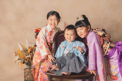 仲良し姉妹弟