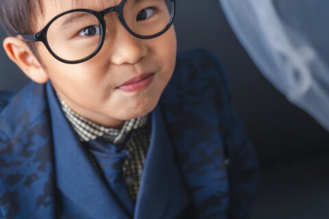洋装でもバッチリ👓✨